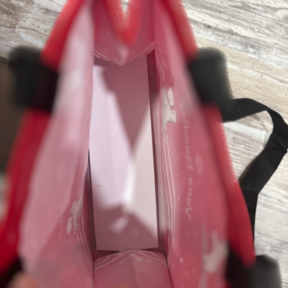 Vera Bradley - Winter Polar Bear Pattern Light Weight Reusable Tote - Picture 8 of 10